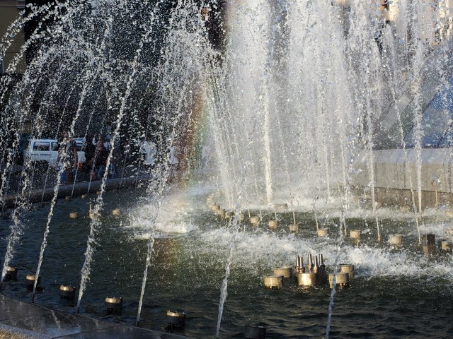 Light and music fountains 