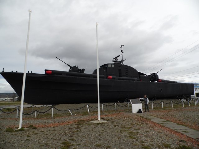 The only photo in Punta Arenas - because big ole black boat!