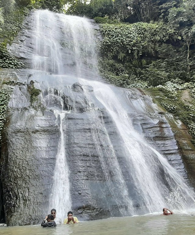 Hum Hum Waterfalls