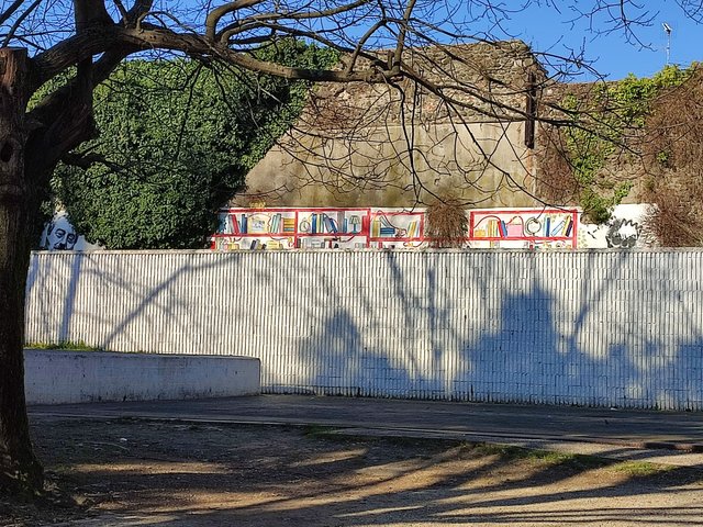 There are also some nice murales sometimes people went there and exhibitit in the park it’s a nice place for musical and artistic exhibition, it’s really reborn this place it was a dark place and now it’s full of green of trees and of nice people.