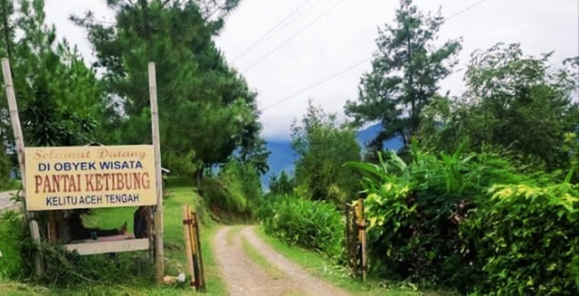 Pictures The photo reads welcome to the tourist attraction Ketibung Beach.