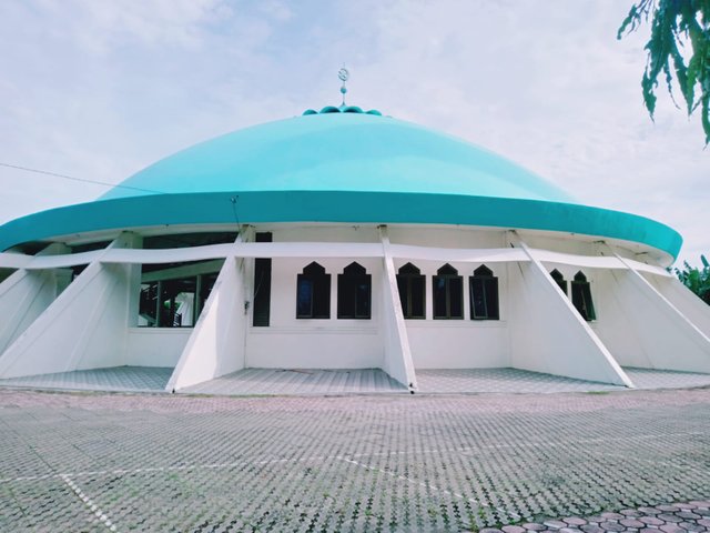 shell mosque
