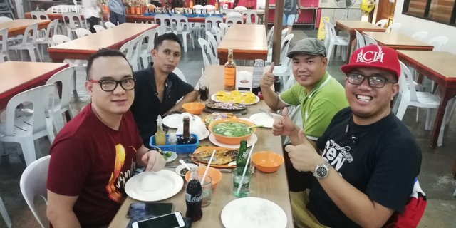 Seafood dinner with my close buddies