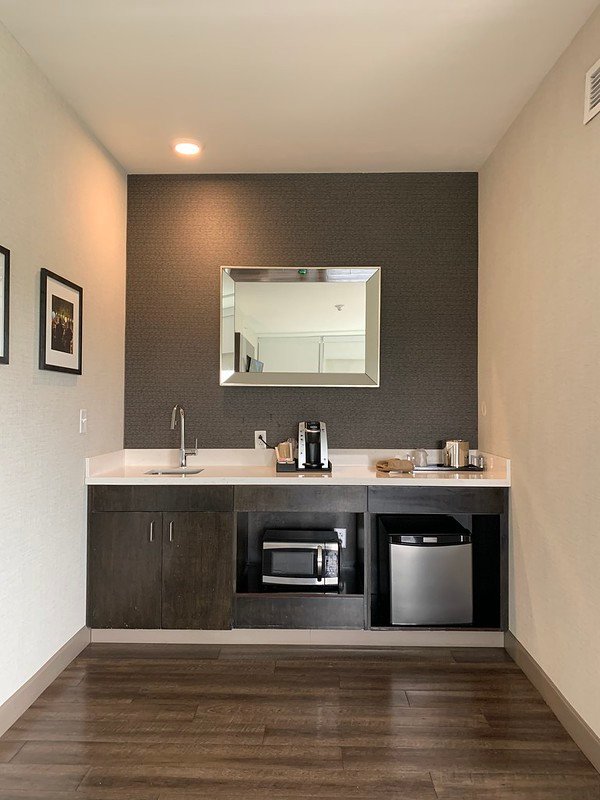 Cambria Suite Kitchenette