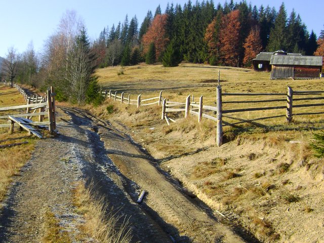 Dzembronya village, the beginning of our hiking