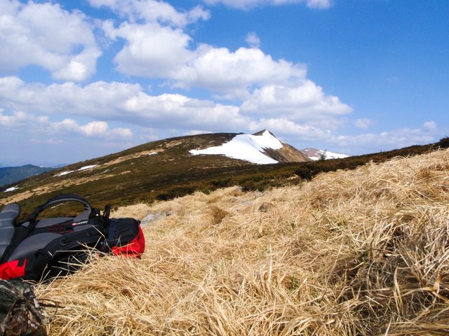 A short halt against the backdrop of an incredibly beautiful landscape