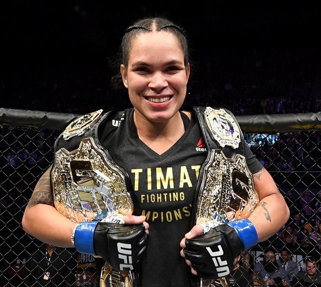 Amanda Nunes.jpg