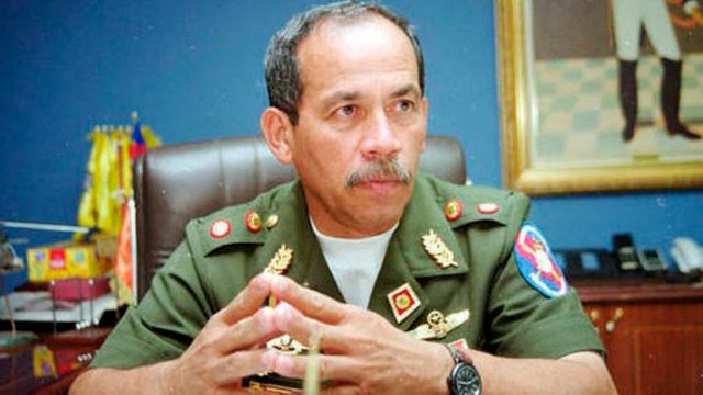 Source in Spanish - https://globovision.com/article/general-retirado-solicitado-por-interpol-fue-detenido-en-maiquetia - General detainee, former head of Plan Bolívar 2000 in Maiquetía