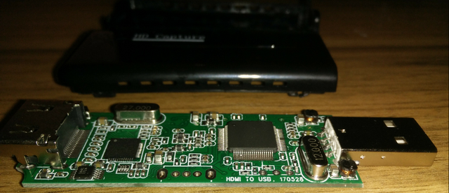 USB HDMI grabber disassembled