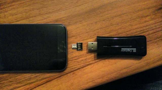 Smartphone, USB OTG Adapter, USB HDMI Grabber