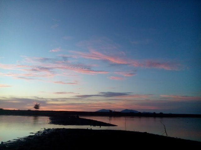 The Beauty Of The Lake At Dusk Koleksi Foto Keindahan Alam Di Waktu Senja Steemit