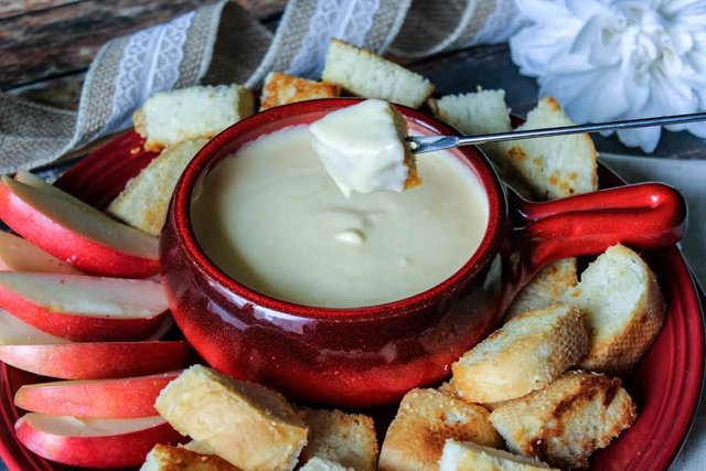 Mild Cheese Fondue Recipe