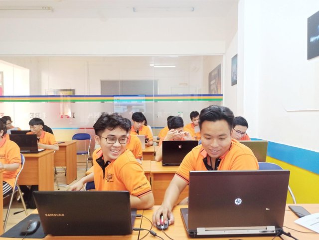 Môi trường học tập chuyên nghiệp, thân thiện tại FPT Aptech Hà Nội