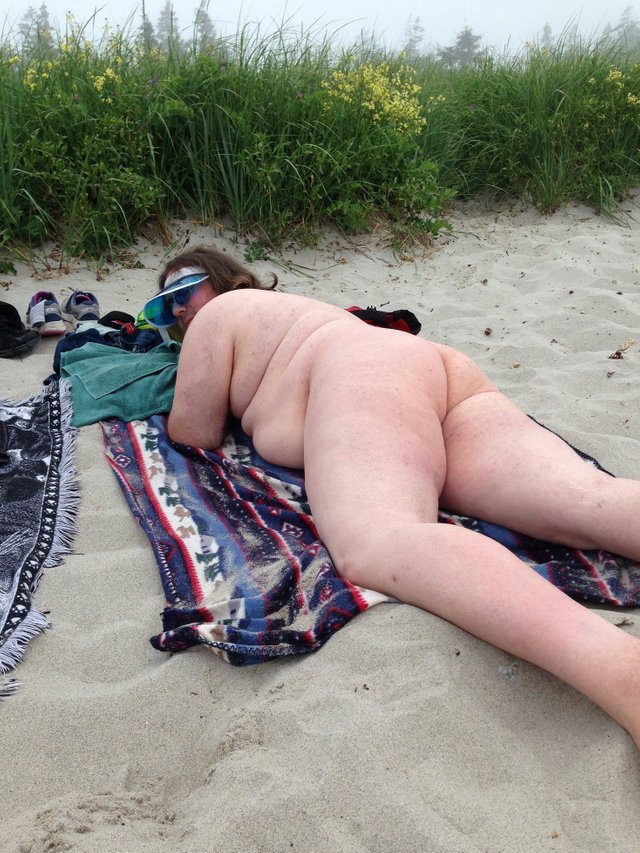 Naked sandy ASS Crystal Crescent Beach 2018-07-11 WS.jpg