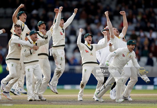 England v Australia - 4th Specsavers Ashes Test: Day Five : News Photo