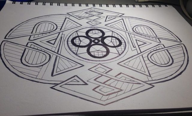 Getting Knotty by Meredith Loughran, art, doodling, Celtic knots