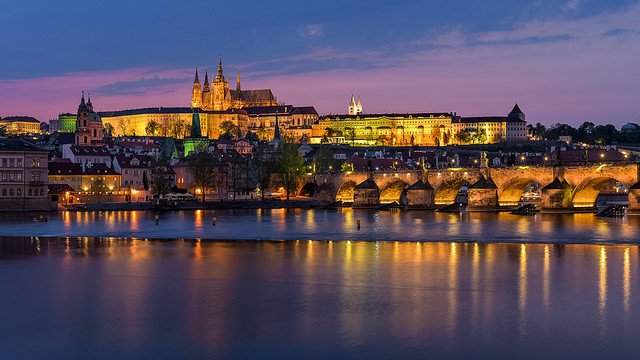 charles bridge during 3 days in prague