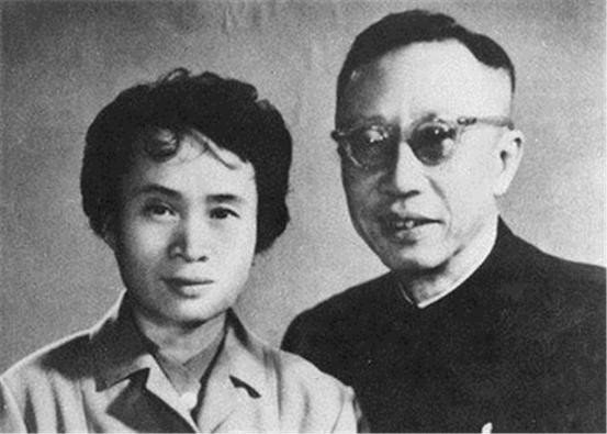 1961年，毛主席接见溥仪，溥仪几次失声痛哭：我是中国的罪人