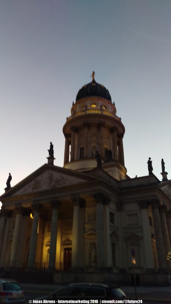 Gendarmenmarkt Berlin 3