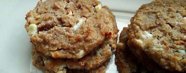 Chickpea macadamia cookies