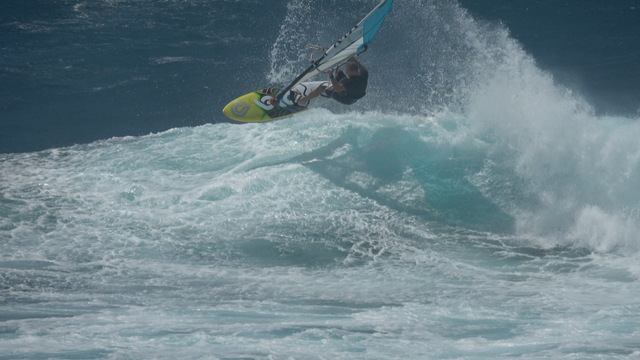 Windsurfing Ho'okipa - Late April Maui Swell! — Steemit