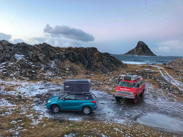 reise-zum-nordkapp-weihnachten-auf-den-vesteralen-leben-auf-achsen-suzuki-vogelfelsen