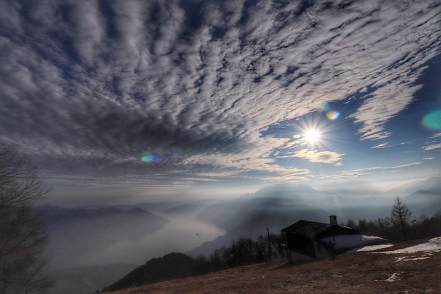 Ausblick-Skilift-Berge-Lago-Maggiore-Schweiz-rebeccaontheroof