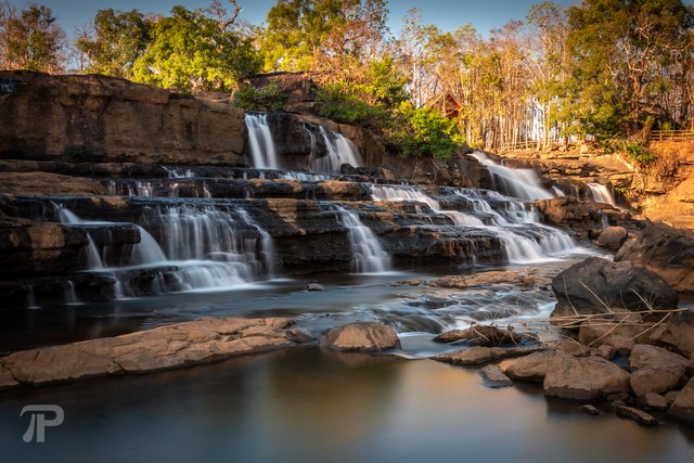 Tad Lo waterfall