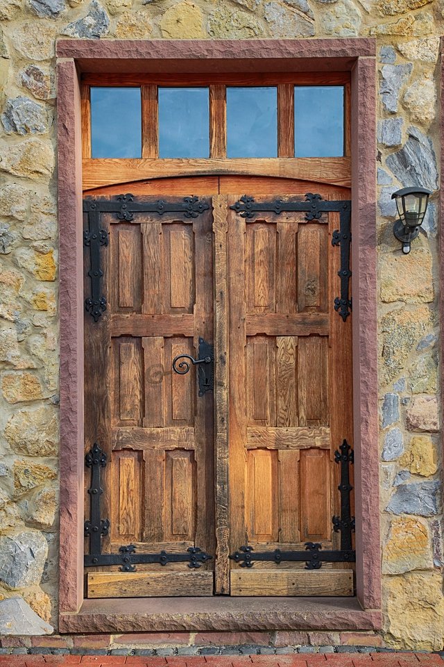 door-2915884_1280.jpg