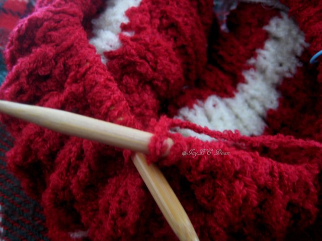 knitting.JPG