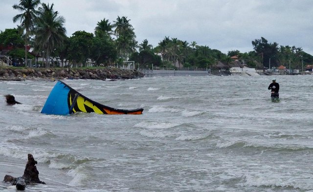 photography kitesurfing sports travel kite .jpg