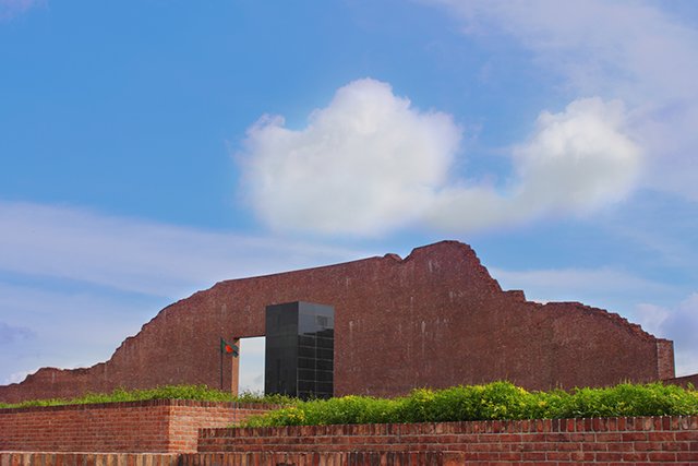 Martyr's_intellectual_monument_at_Rayerbazar.jpg