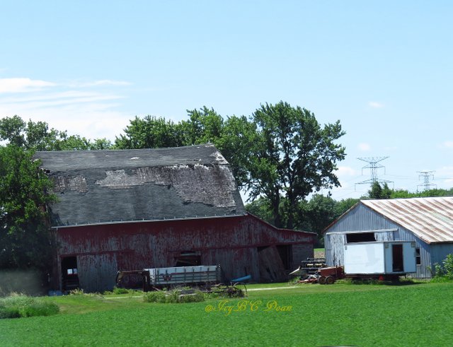 barn 1.JPG