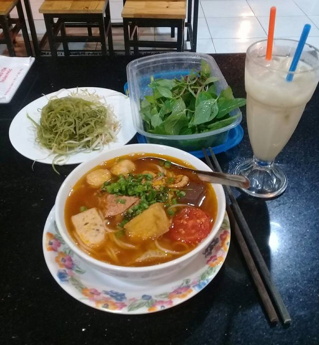 bun cha muc.jpg