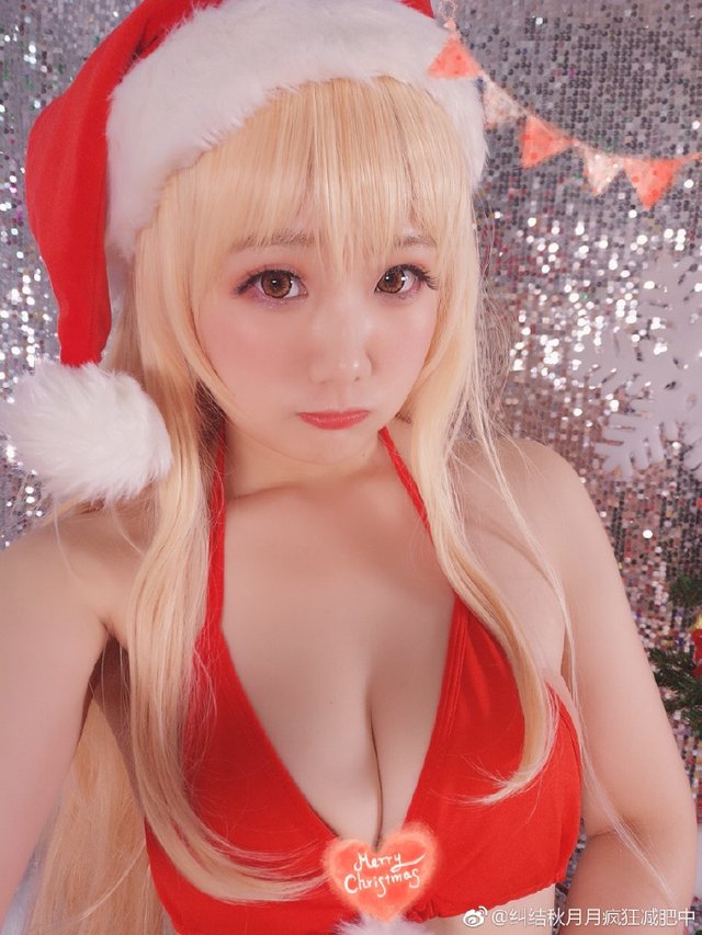 Christmas-Cosplay-2017-11.jpg