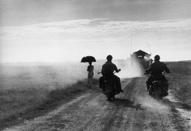 motorcycles in Indochina(1954).jpg