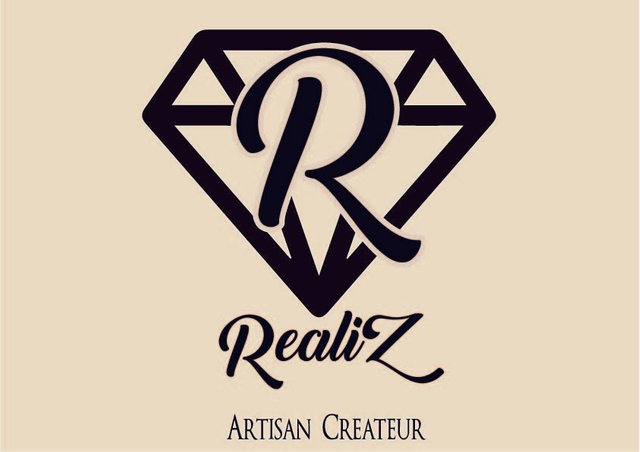 R Logo + RealiZ Fond Creme.jpg