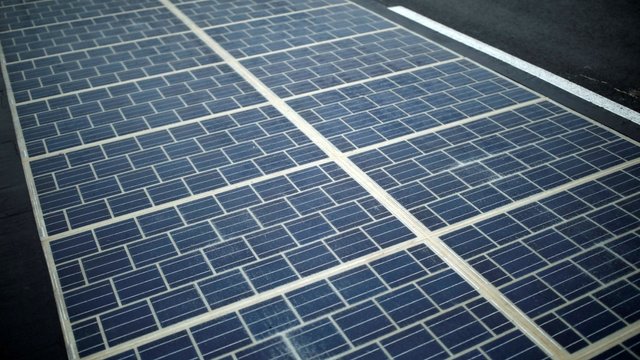 solar-panel-highway-china-e1514450685948_52004.jpg