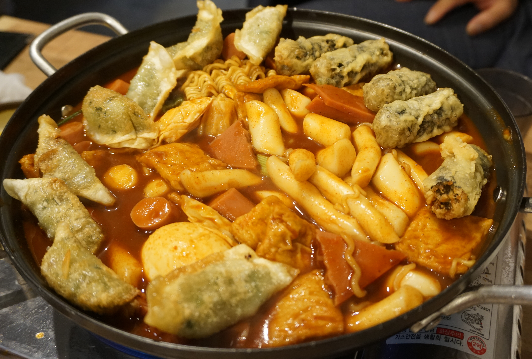 4900원 무한리필 즉석떡볶이.png