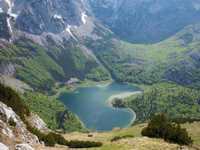trnovacko-lake-montenegro.jpg