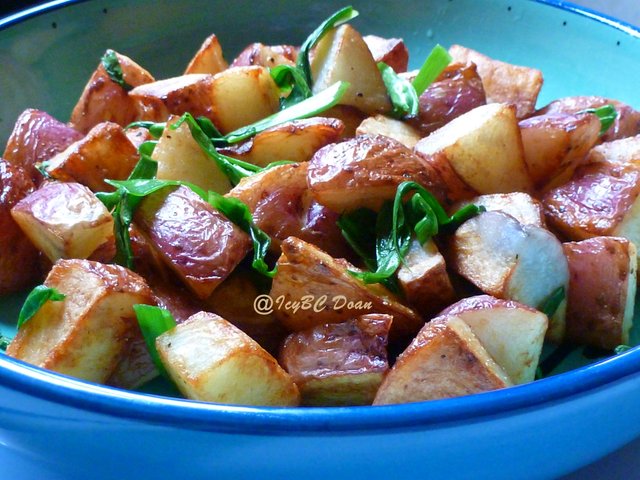 red skin roasted potatoes.JPG