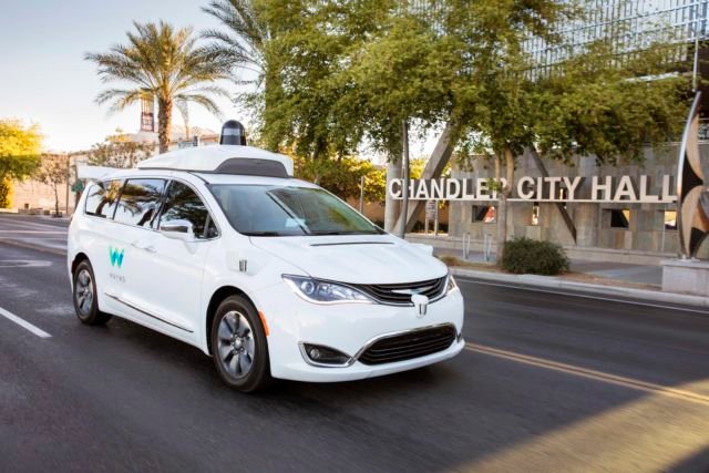 waymo_minivan_7-640x427.jpg