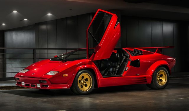 lamborghini-countach-5000-122016.jpg