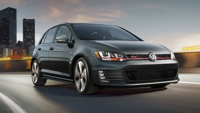 2017-Volkswagen-Golf-GTI-01.jpg