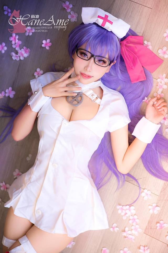 BB-Nurse-Cosplay-by-HaneAme-2.jpg