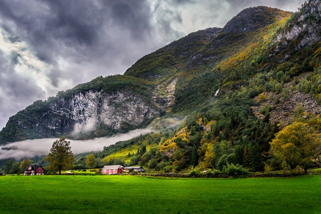 in the valley 2013-09-15 11-49-51-2_resize.jpg