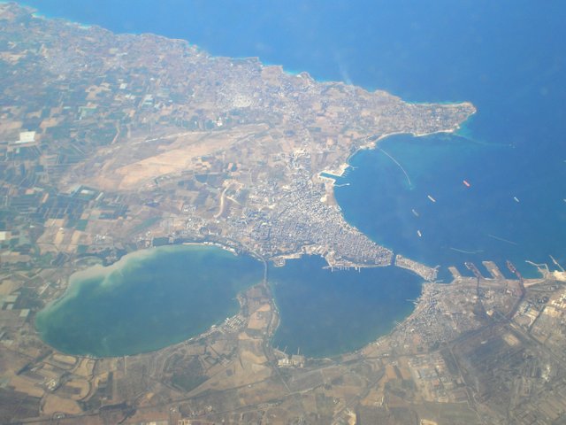 Taranto-Aerial_view-2.jpg