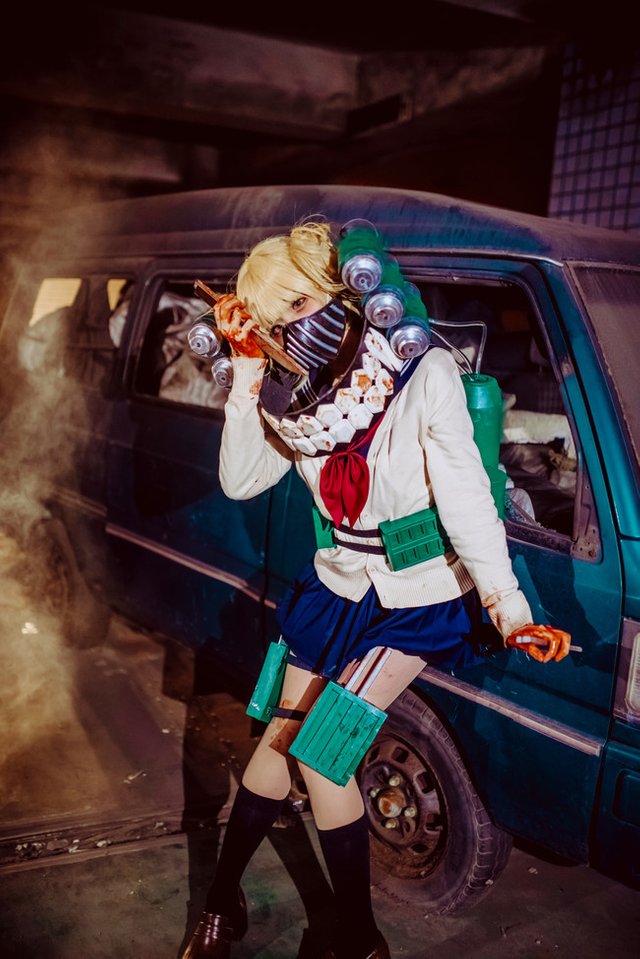 Bloody-Orgasmic-TogaHimiko-Cosplay-1.jpg