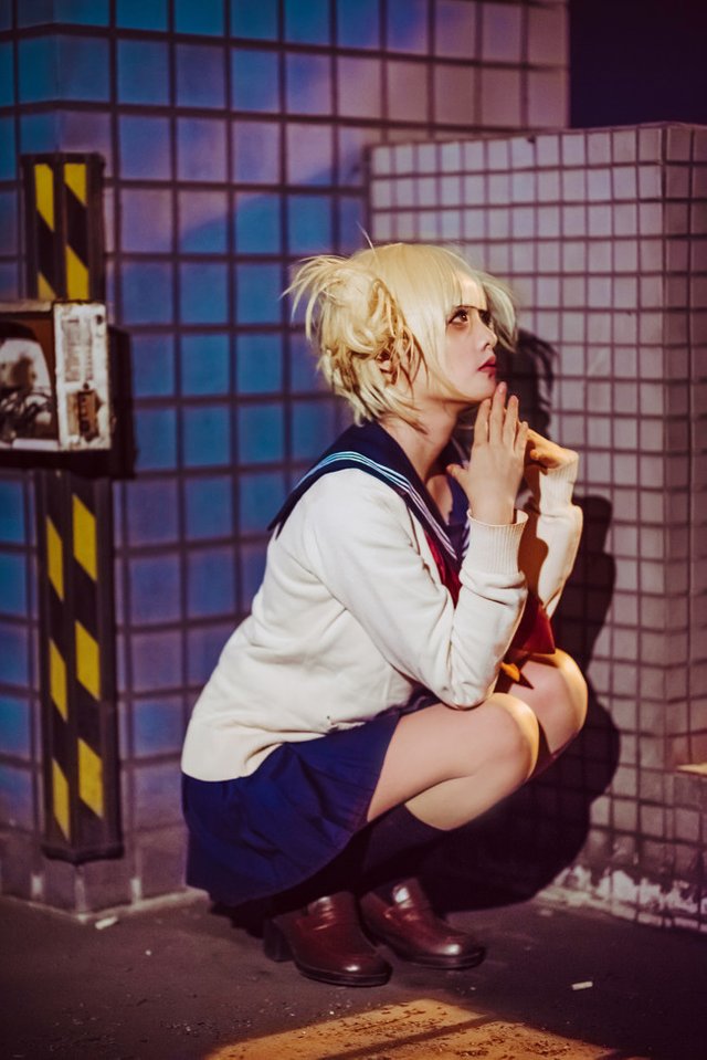 Bloody-Orgasmic-TogaHimiko-Cosplay-6.jpg