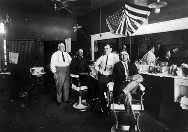 rsz_interior_of_a_barbers_shop_circa_1920.jpg